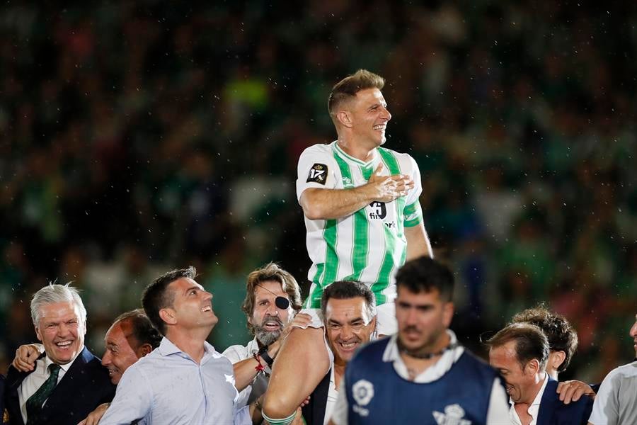 Joaquín: "El MVP es para Denilson que todavía creía que tenía 20 años" Joaquín: "El MVP es para Denilson que todavía creía que tenía 20 años"