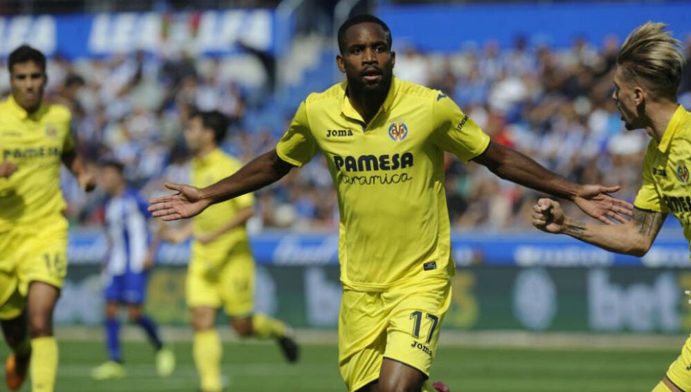 Bakambu con el Villarreal