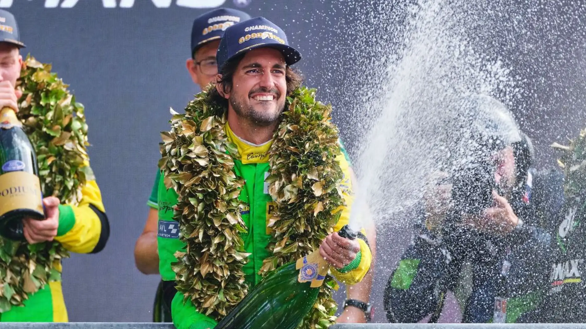 Albert Costa gana las 24 horas de Le Mans