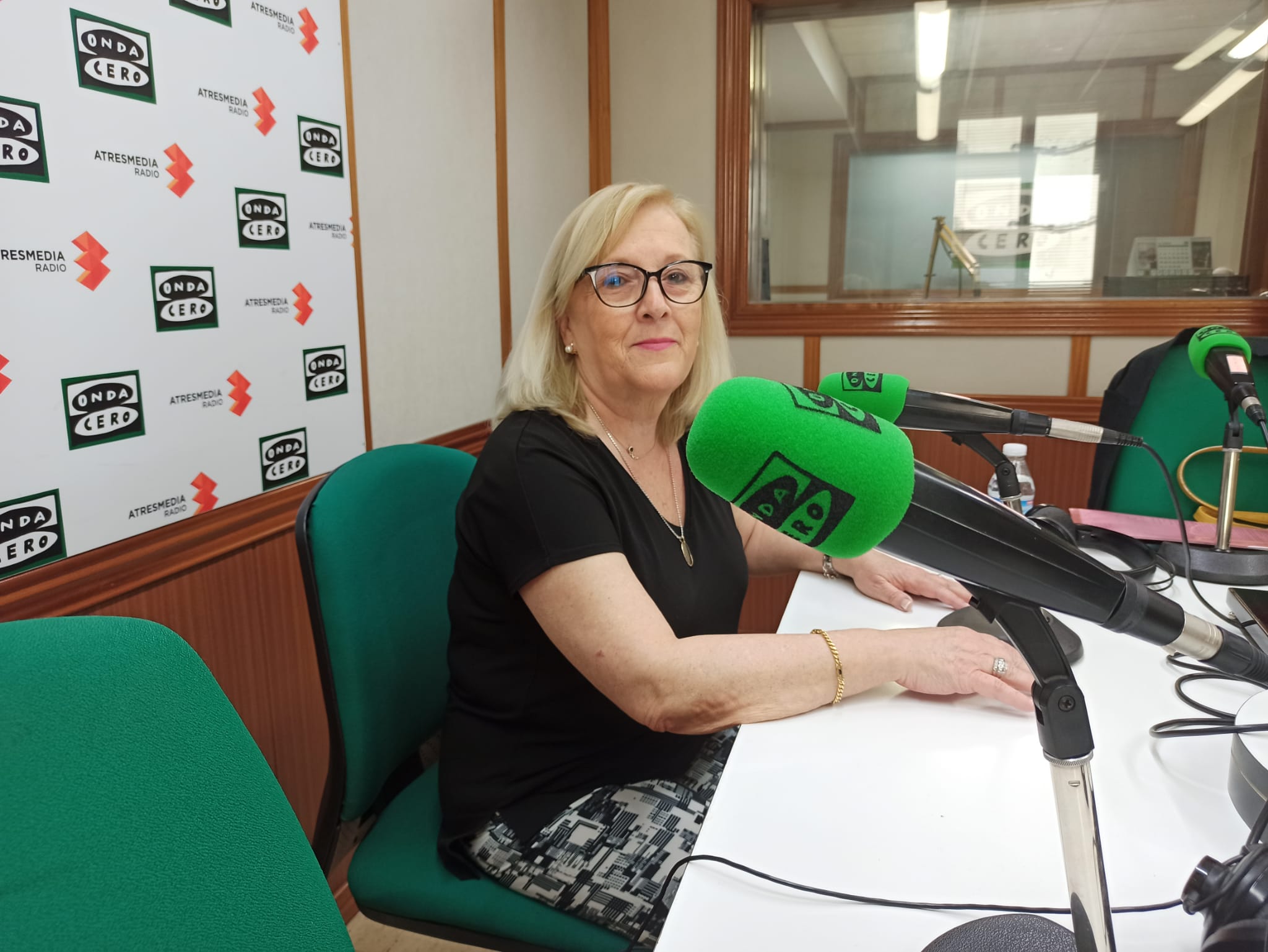 Encarnación Luque, nueva Presidenta provincial de Cruz Roja afirma que "se ha metido en un lío maravilloso" Encarnación Luque, nueva Presidenta provincial de Cruz Roja afirma que "se ha metido en un lío maravilloso"