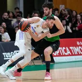 El Real Madrid, primer finalista tras imponerse al Joventut El Real Madrid, primer finalista tras imponerse al Joventut