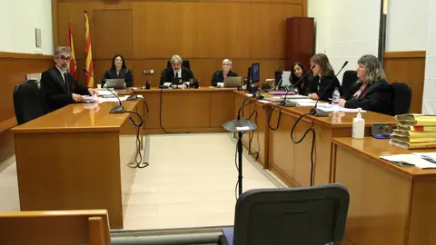 Imatges dins la vista que es va celebrar aquest passat divendres a l'Audiència Nacional de Barcelona Imatges dins la vista que es va celebrar aquest passat divendres a l'Audiència Nacional de Barcelona