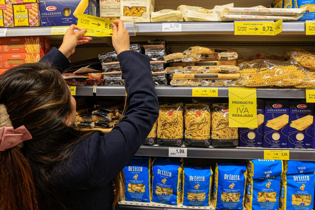 La inflación cae en mayo al 3,2% por la moderación de alimentos y carburantes La inflación cae en mayo al 3,2% por la moderación de alimentos y carburantes