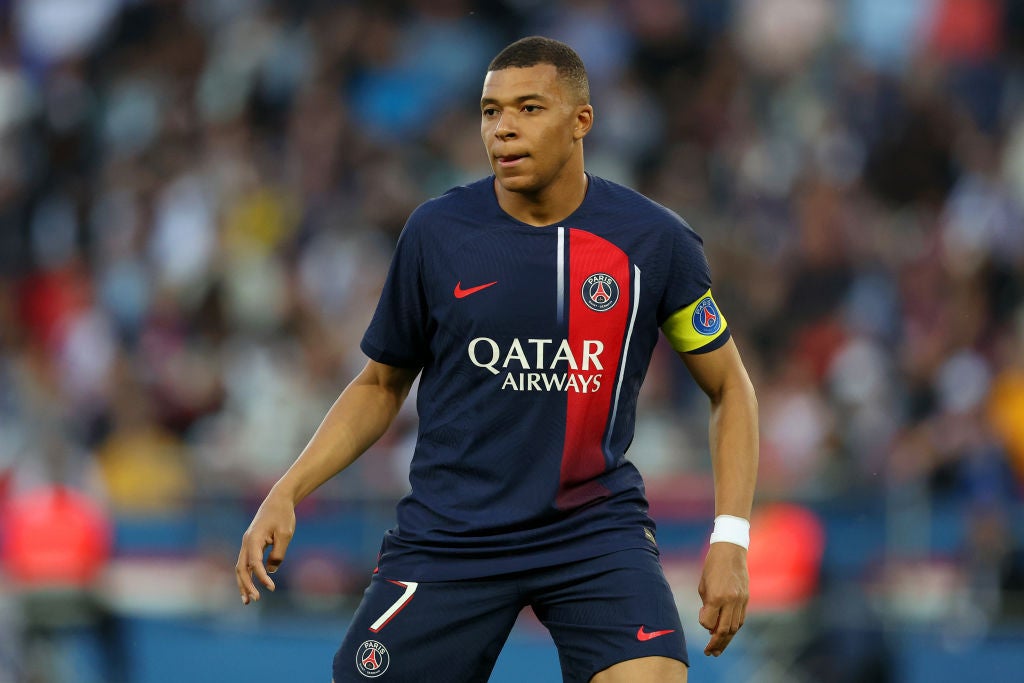 Kylian Mbappé ataca al PSG y deja claro que avisó al club que no renovaría Kylian Mbappé ataca al PSG y deja claro que avisó al club que no renovaría