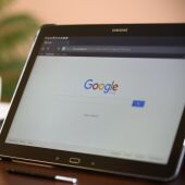 Bruselas acusa a Google de abuso de posición por favorecer sus servicios publicitarios