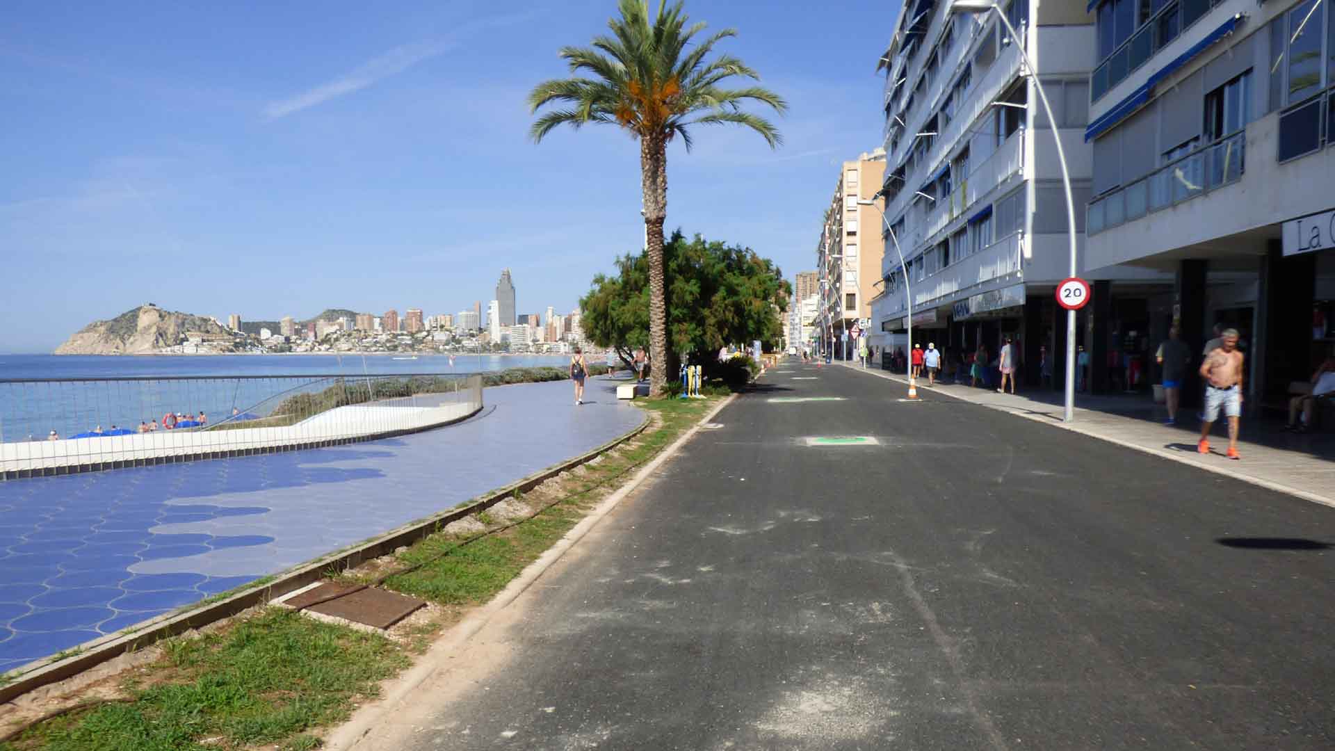Benidorm inicia el asfaltado de viales de la huerta y Poniente Benidorm inicia el asfaltado de viales de la huerta y Poniente