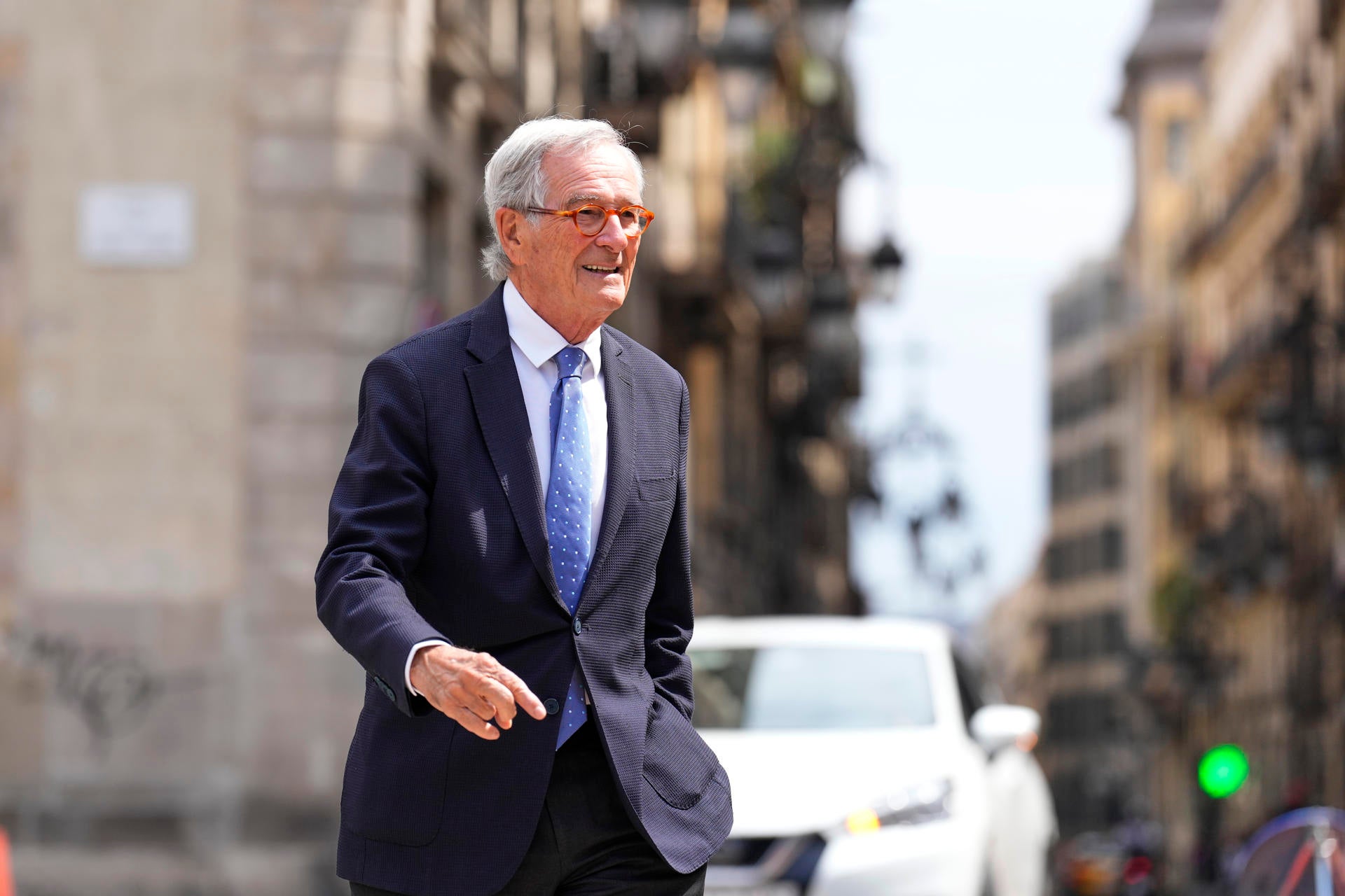 Los partidos políticos apuran para cerrar sus acuerdos a menos de 24 horas para la constitución de los ayuntamientos Los partidos políticos apuran para cerrar sus acuerdos a menos de 24 horas para la constitución de los ayuntamientos