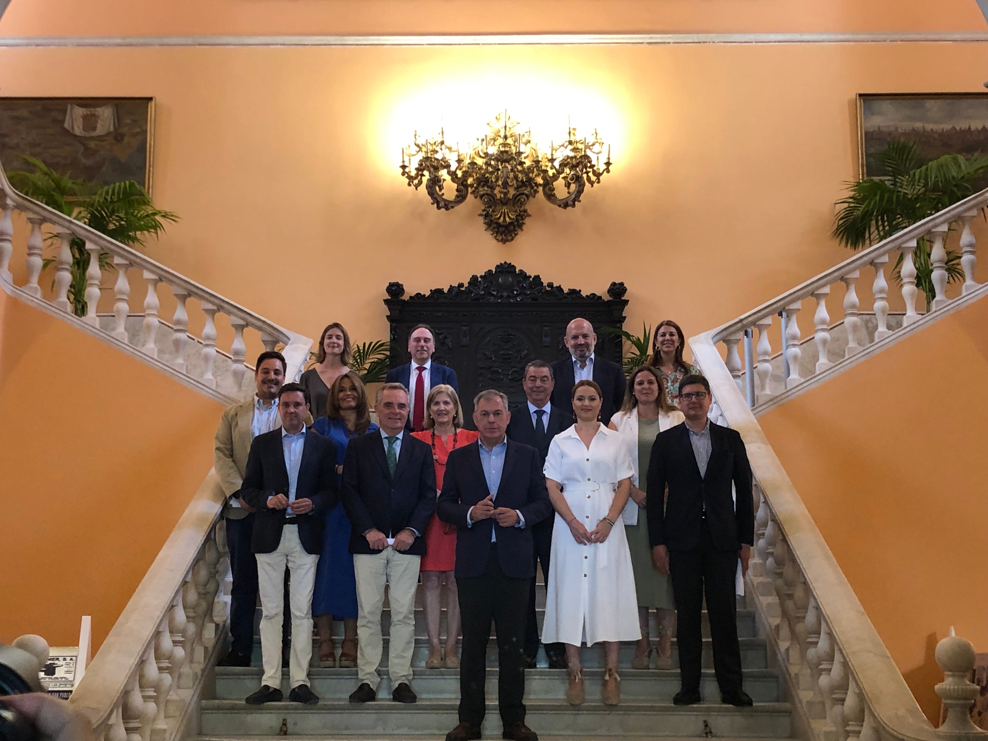 Conocemos el equipo que gobernará Sevilla durante los próximos 4 años Conocemos el equipo que gobernará Sevilla durante los próximos 4 años