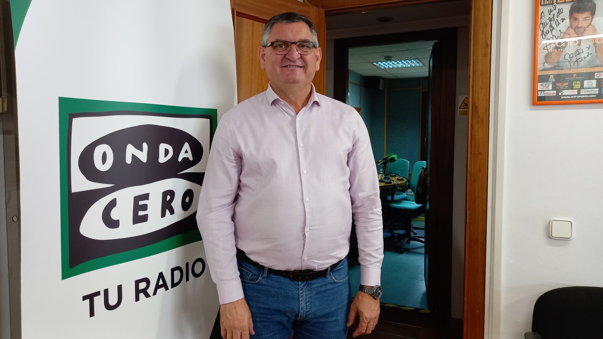 Ángel Luis Guerrero se da de baja del PSOE y renuncia a su acta de regidor para "luchar por defender su honorabilidad" Ángel Luis Guerrero se da de baja del PSOE y renuncia a su acta de regidor para "luchar por defender su honorabilidad"