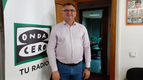 Ángel Luis Guerrero se da de baja del PSOE y renuncia a su acta de regidor para "luchar por defender su honorabilidad" Ángel Luis Guerrero se da de baja del PSOE y renuncia a su acta de regidor para "luchar por defender su honorabilidad"