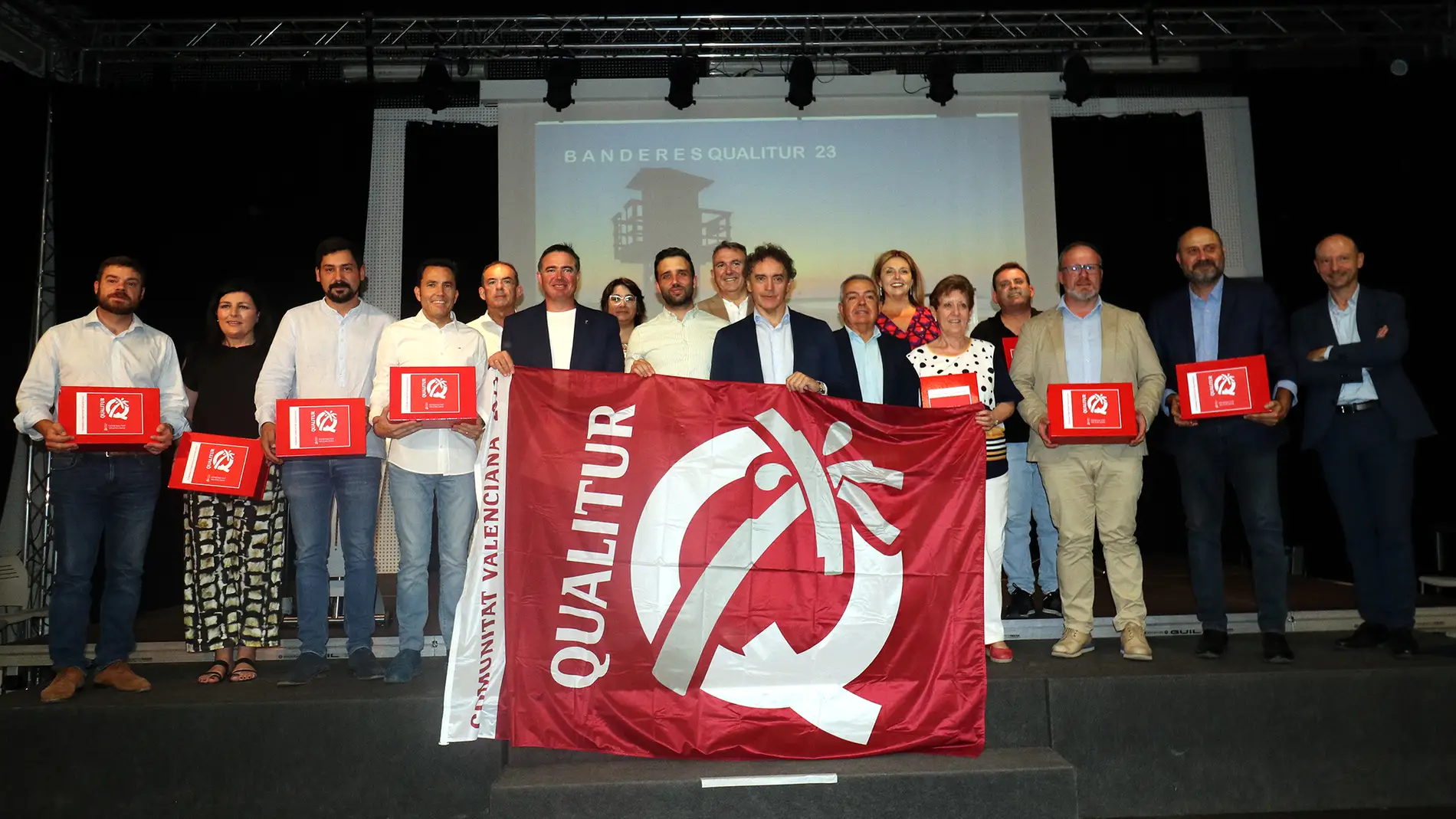 Acto de entrega de las Banderas QUALITUR, celebrado en el Casal Jove de El Puerto