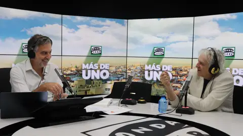 Juan Luis Arsuaga con Carlos Alsina en 'Más de uno' Juan Luis Arsuaga con Carlos Alsina en 'Más de uno'