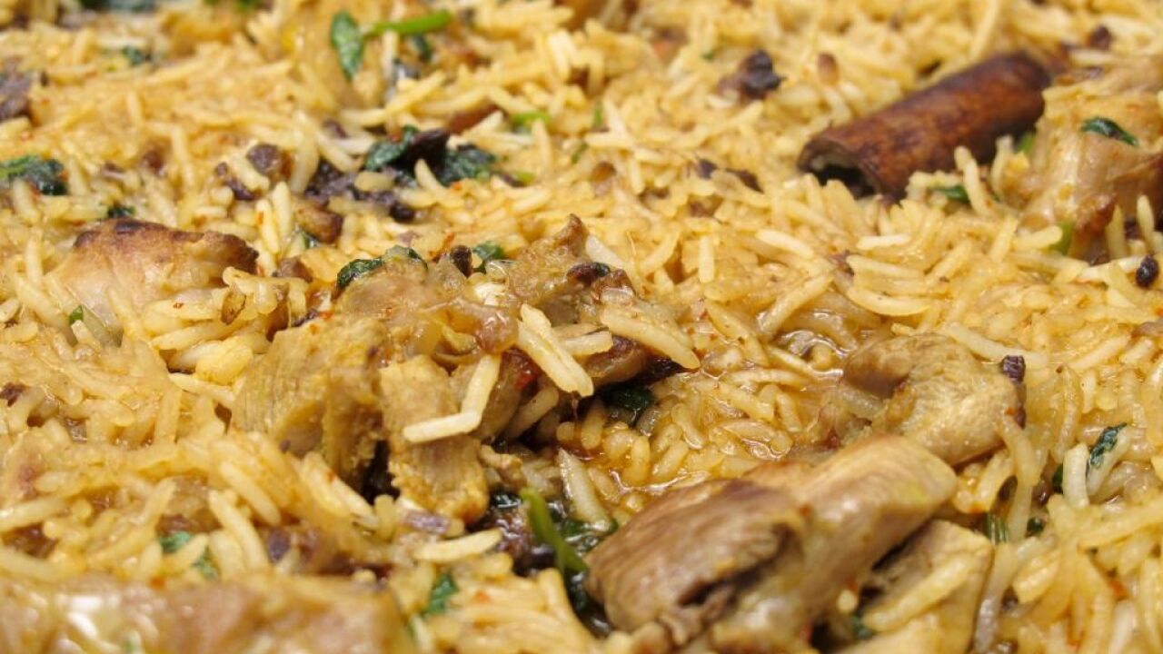 Paella con pollo al estilo hindú, la original receta de Robin Food Onda Cero Radio