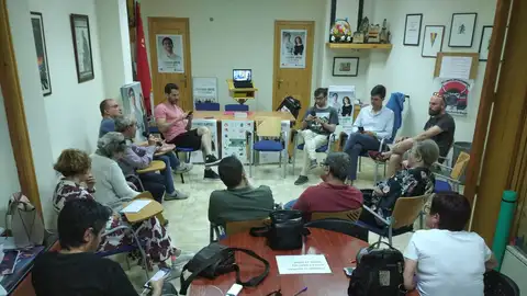 IU-Podemos se abstendrá en el pleno de investidura a falta de un acuerdo programático .