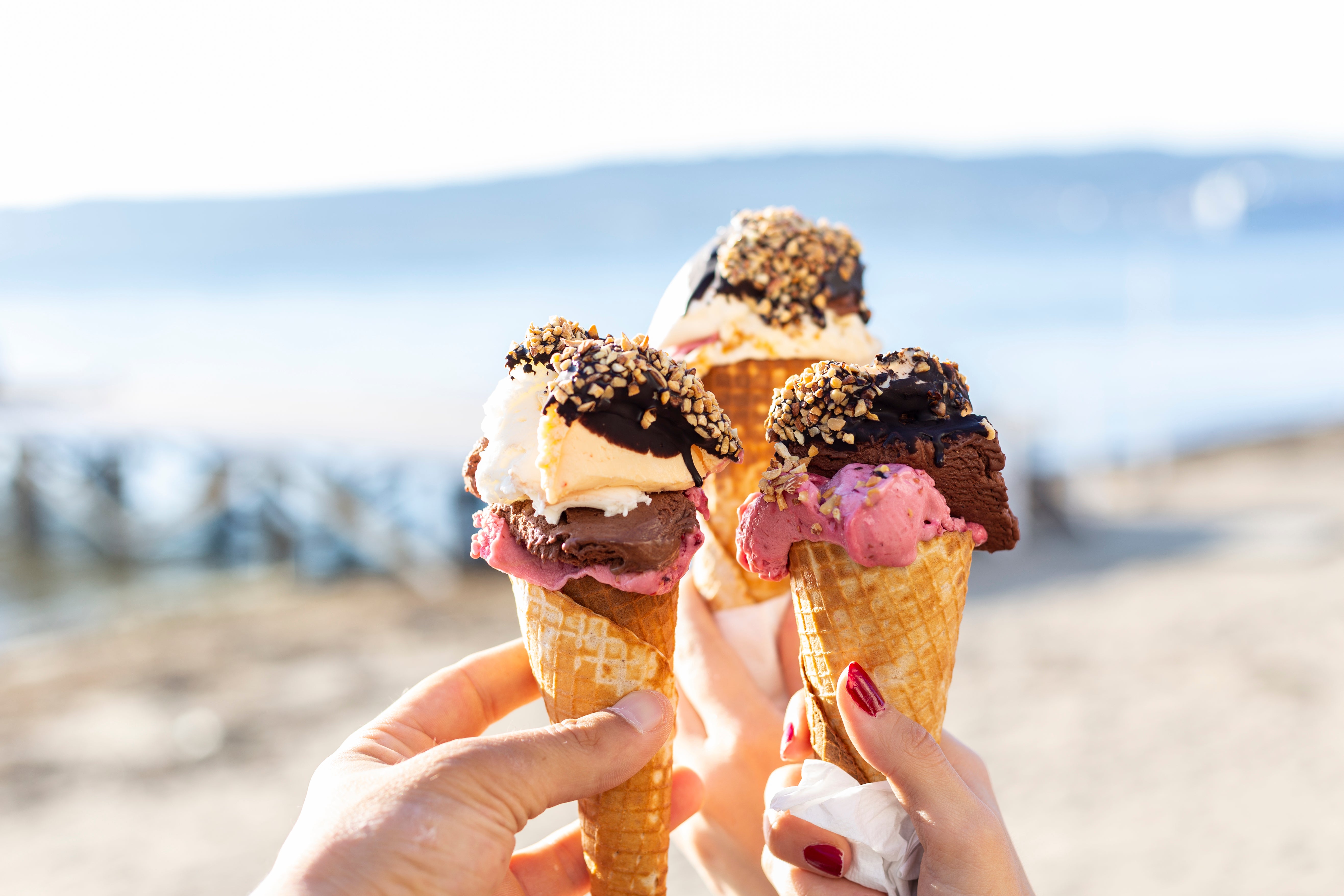 Estos son los alimentos que más debes evitar comer en verano, según los expertos Estos son los alimentos que más debes evitar comer en verano, según los expertos