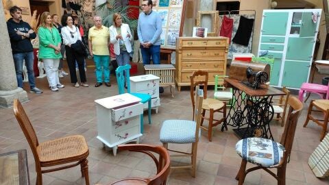 Exposici&oacute;n de Manualidades hechas por el alumnado de la UP de Manzanares