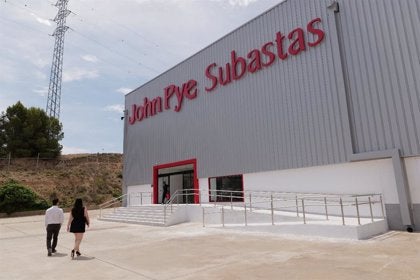 Bisimbre, centro logístico para una empresa británica de subastas online Bisimbre, centro logístico para una empresa británica de subastas online