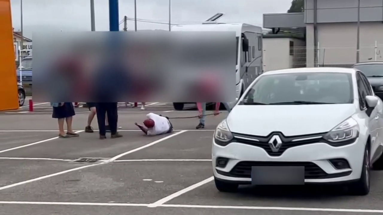 Detenidos los cuatro presuntos autores de una brutal agresión a un varón en Laredo Detenidos los cuatro presuntos autores de una brutal agresión a un varón en Laredo