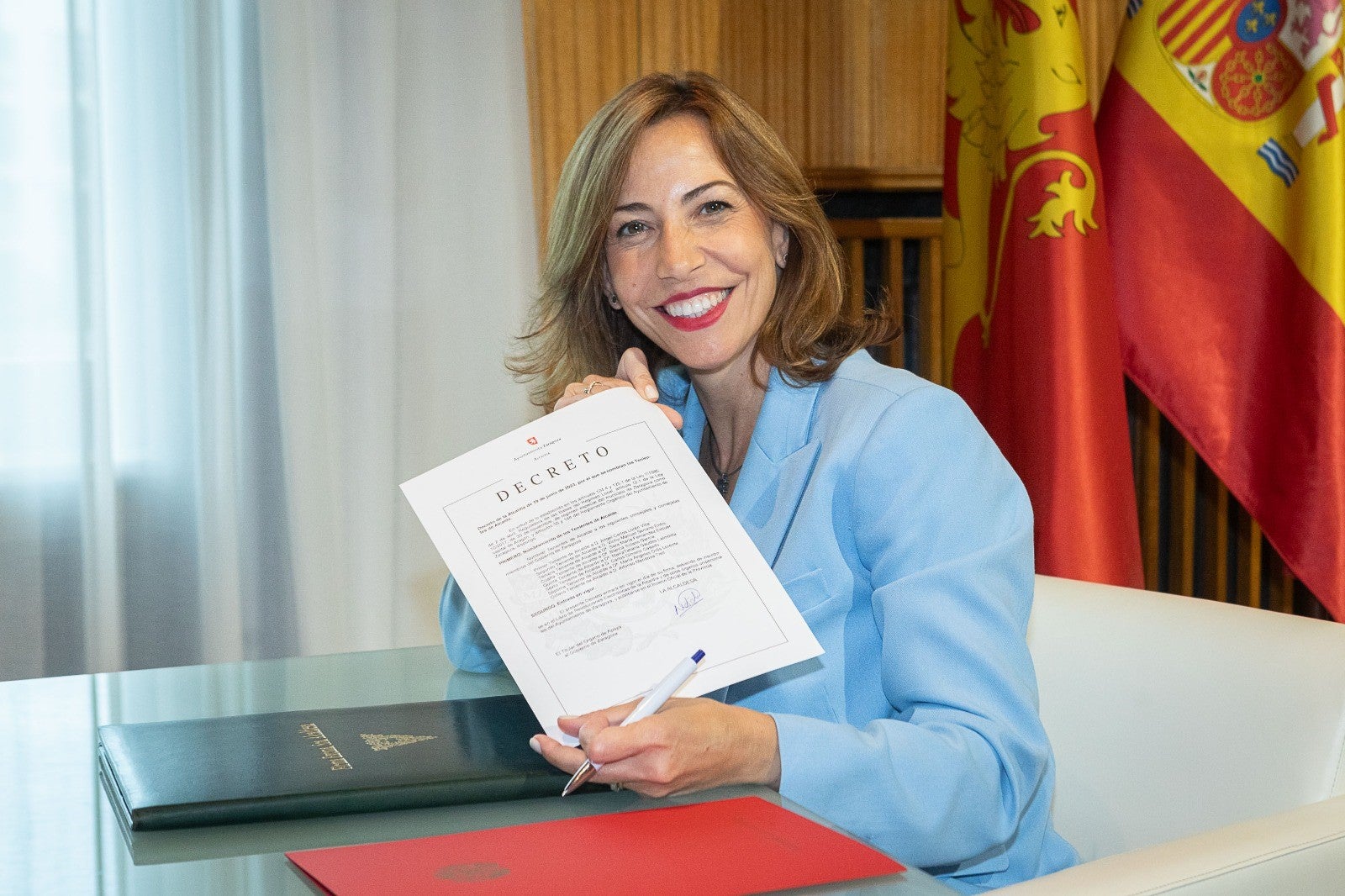 Nuevo gobierno en Zaragoza con ocho consejeros y sin vicealcaldía Nuevo gobierno en Zaragoza con ocho consejeros y sin vicealcaldía