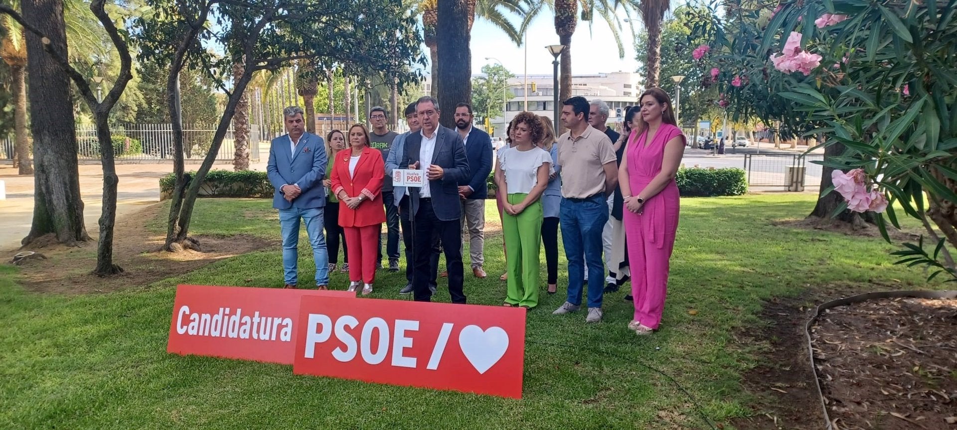 Espadas sugiere a Moreno citarle en San Telmo antes del día 28 para plantearle una solución en torno a Doñana Espadas sugiere a Moreno citarle en San Telmo antes del día 28 para plantearle una solución en torno a Doñana