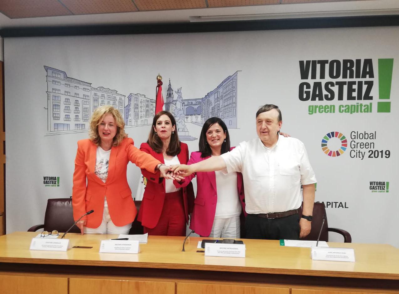 Maider Etxebarria: "El gobierno de Vitoria ya está en marcha" Maider Etxebarria: "El gobierno de Vitoria ya está en marcha"