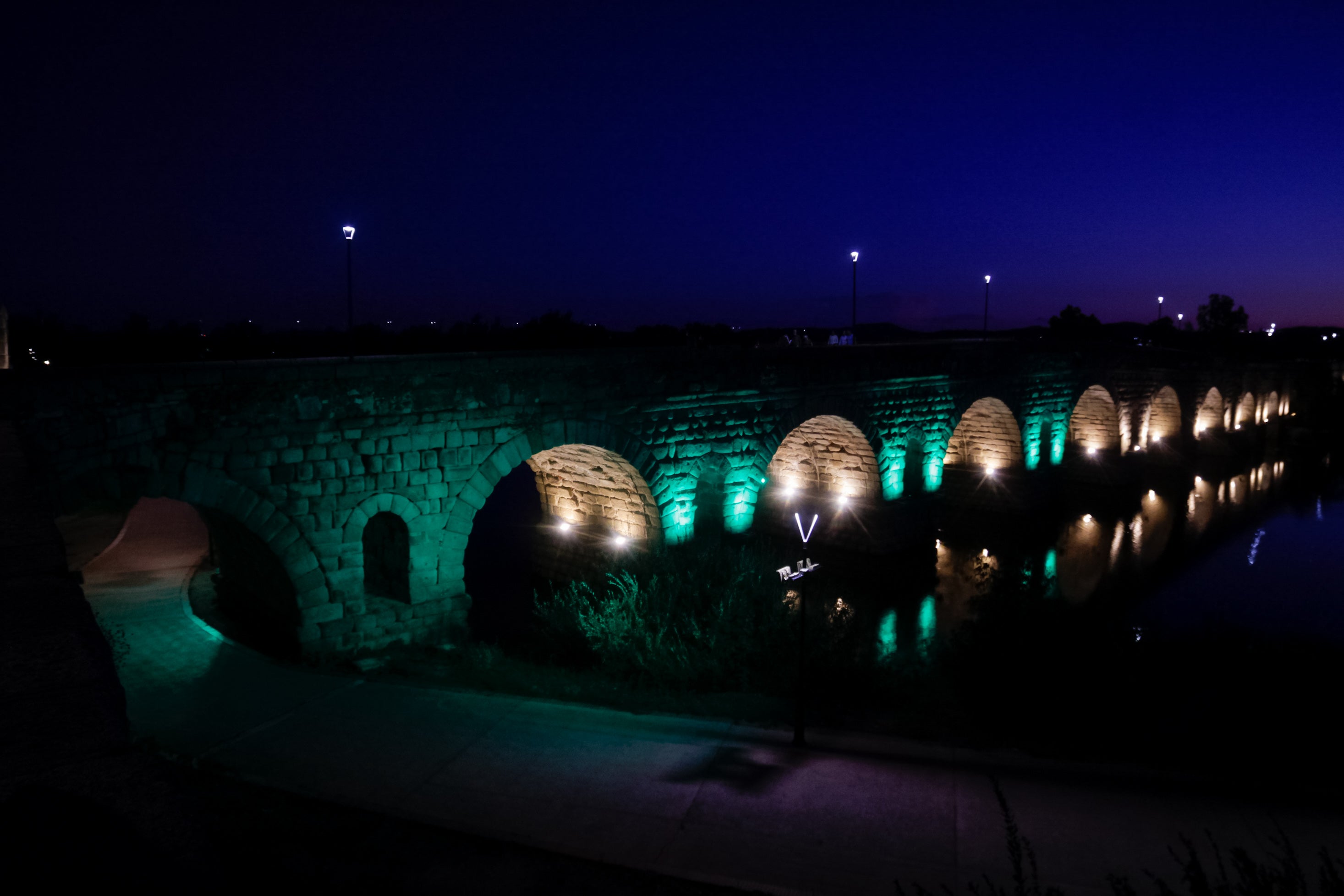 Los principales enclaves de Mérida se tiñen de verde este miércoles por el Día Mundial de la Lucha contra la ELA Los principales enclaves de Mérida se tiñen de verde este miércoles por el Día Mundial de la Lucha contra la ELA