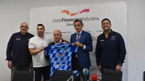 Presentación de Carlos Ruesga, como nuevo jugador del Unión Financiera Base Oviedo Presentación de Carlos Ruesga, como nuevo jugador del Unión Financiera Base Oviedo