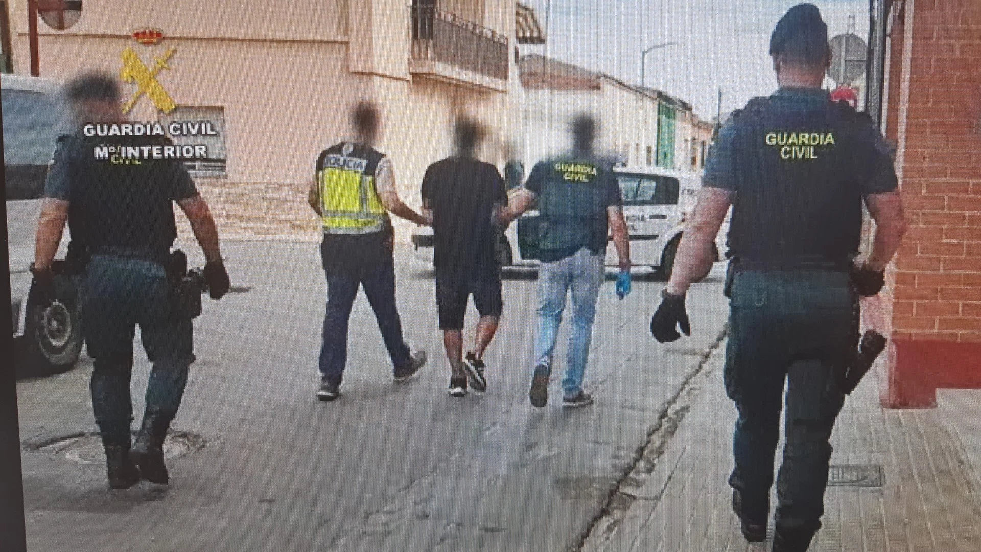 Uno de los detenidos en la operaci&oacute;n policial