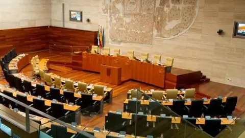 ¿Cómo se Constituirá la Asamblea de Extremadura y se elegirá la presidencia? ¿Cómo se Constituirá la Asamblea de Extremadura y se elegirá la presidencia?