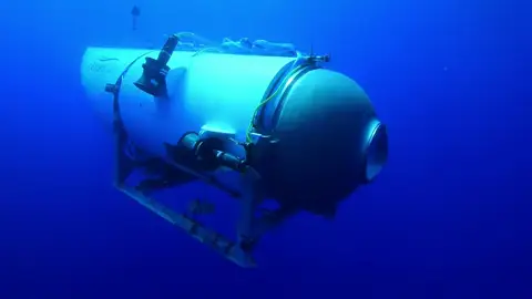 Un empresario británico y un magnate paquistaní, entre los cinco tripulantes del submarino desaparecido Un empresario británico y un magnate paquistaní, entre los cinco tripulantes del submarino desaparecido
