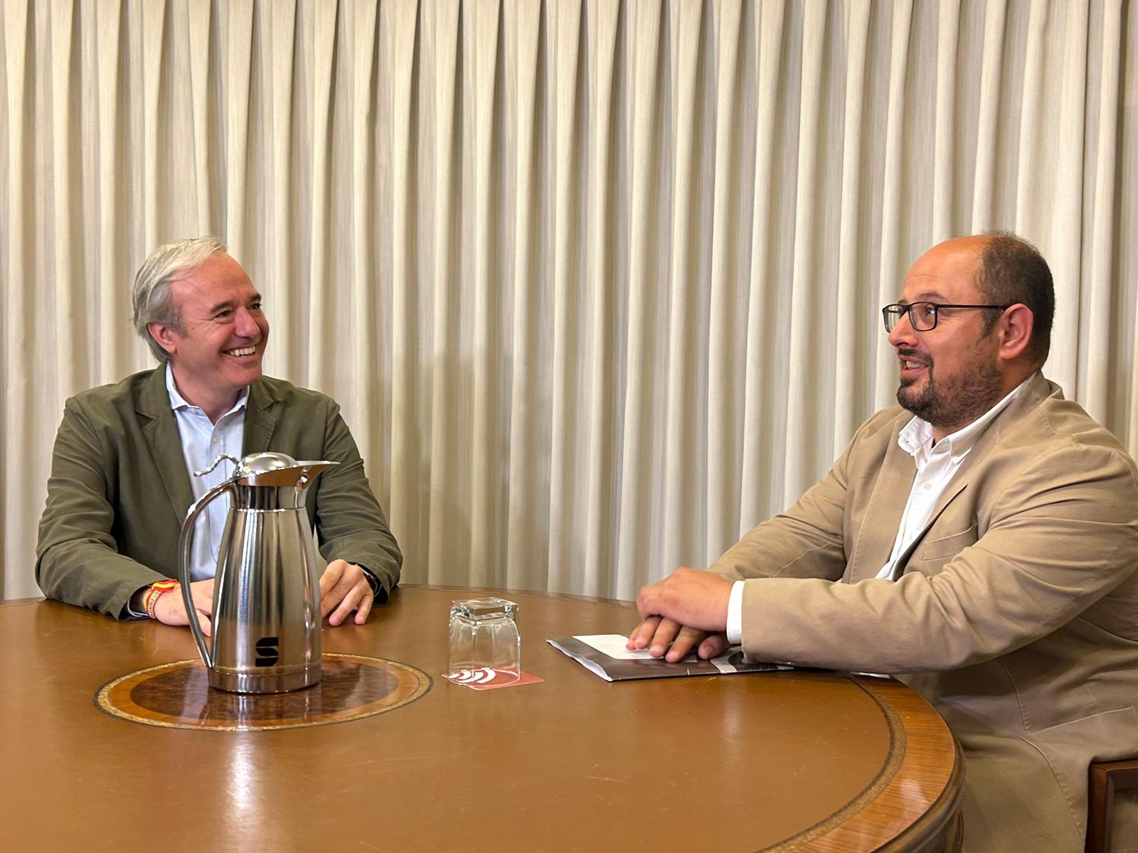 PP y PAR crean un grupo para negociar la investidura PP y PAR crean un grupo para negociar la investidura