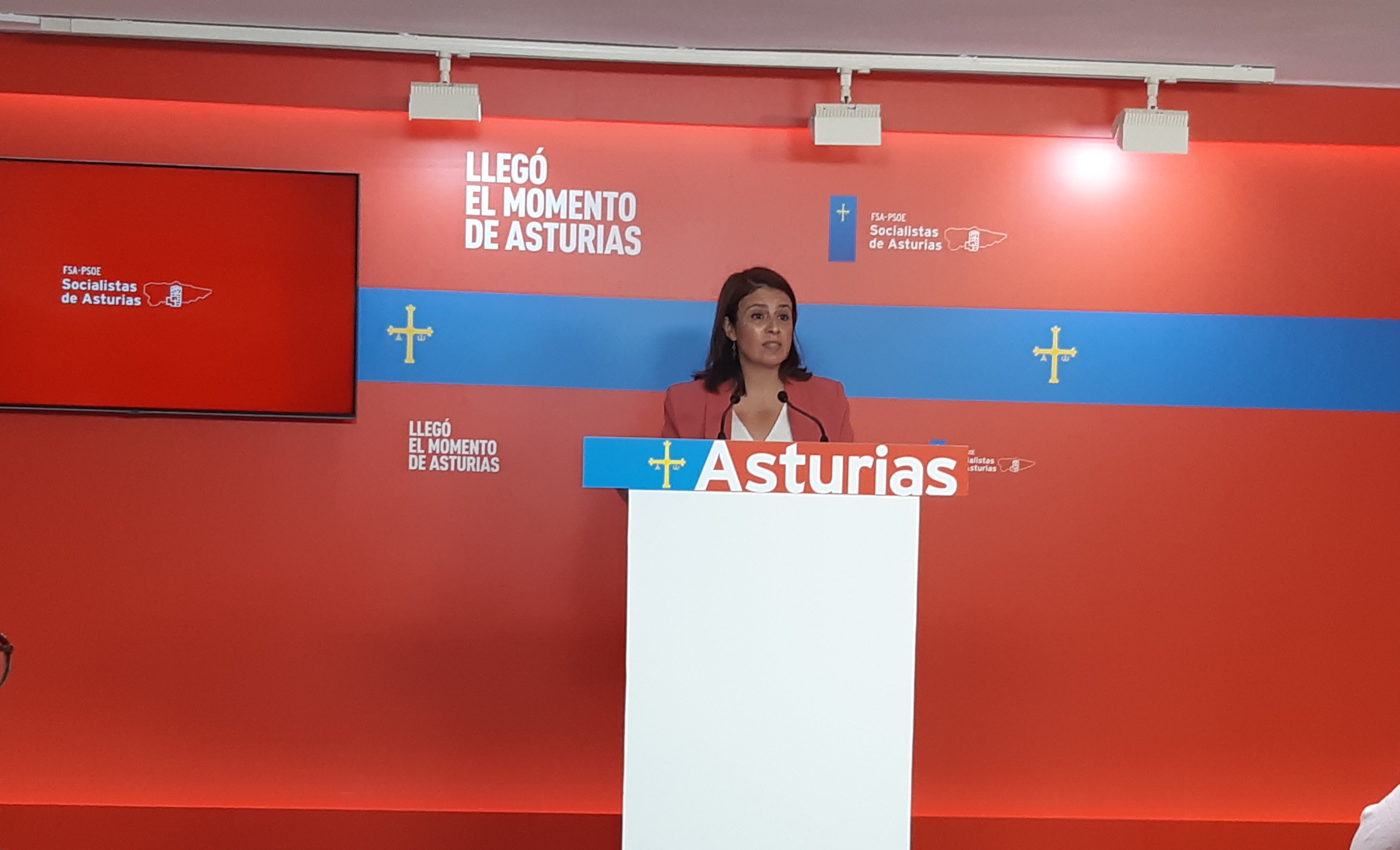 Adriana Lastra (PSOE) urge a Foro a aclarar qué hará en la Junta tras el "pacto de la vergüenza" con Vox en Gijón Adriana Lastra (PSOE) urge a Foro a aclarar qué hará en la Junta tras el "pacto de la vergüenza" con Vox en Gijón