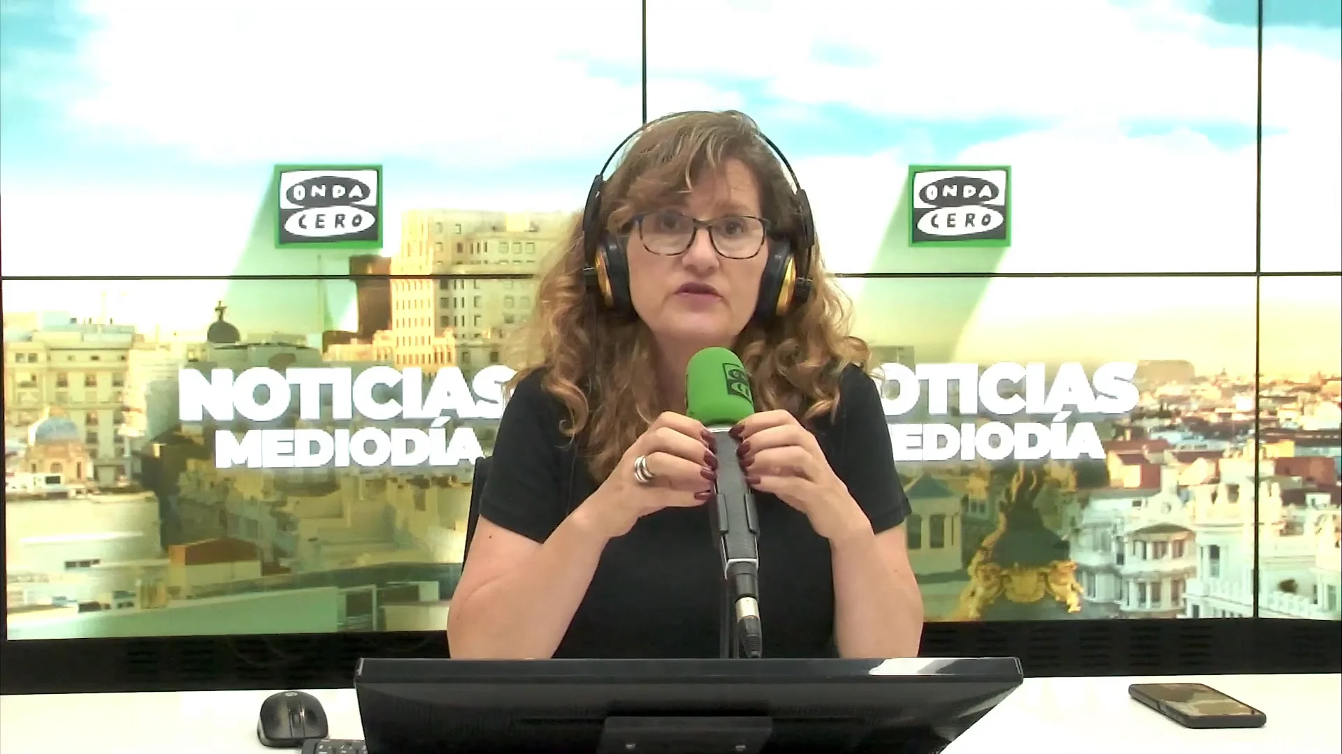 Elena Gijón: "La duda está en si el votante de derechas en Extremadura premiará o castigará los escrúpulos" Elena Gijón: "La duda está en si el votante de derechas en Extremadura premiará o castigará los escrúpulos"