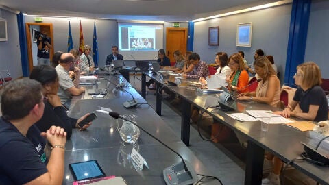 Asistentes a la reuni&oacute;n de seguimiento