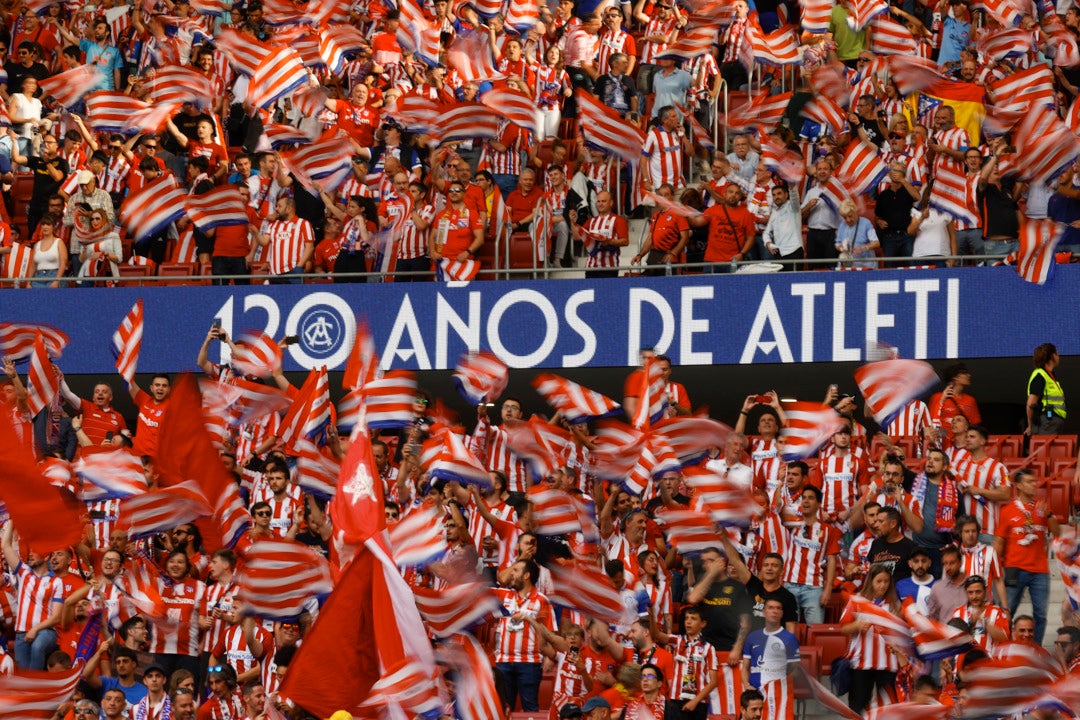 El Atlético realizará una consulta para volver al escudo anterior El Atlético realizará una consulta para volver al escudo anterior