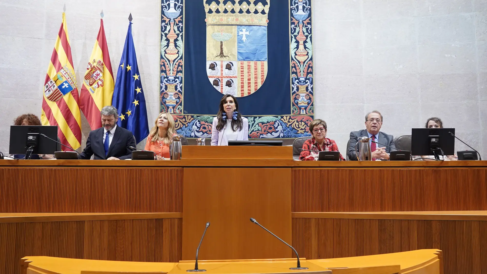 La presidenta de las Cortes, Marta Fernández, en su discurso de toma de posesión