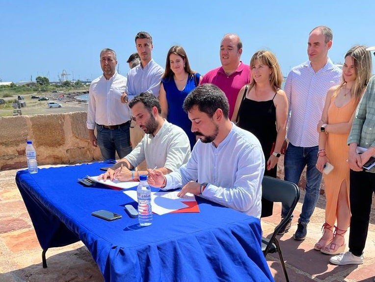 'Pacto del Grau Vell' en Sagunto: PSPV-PSOE y Esquerra Unida gobernarán juntos hasta 2027 'Pacto del Grau Vell' en Sagunto: PSPV-PSOE y Esquerra Unida gobernarán juntos hasta 2027