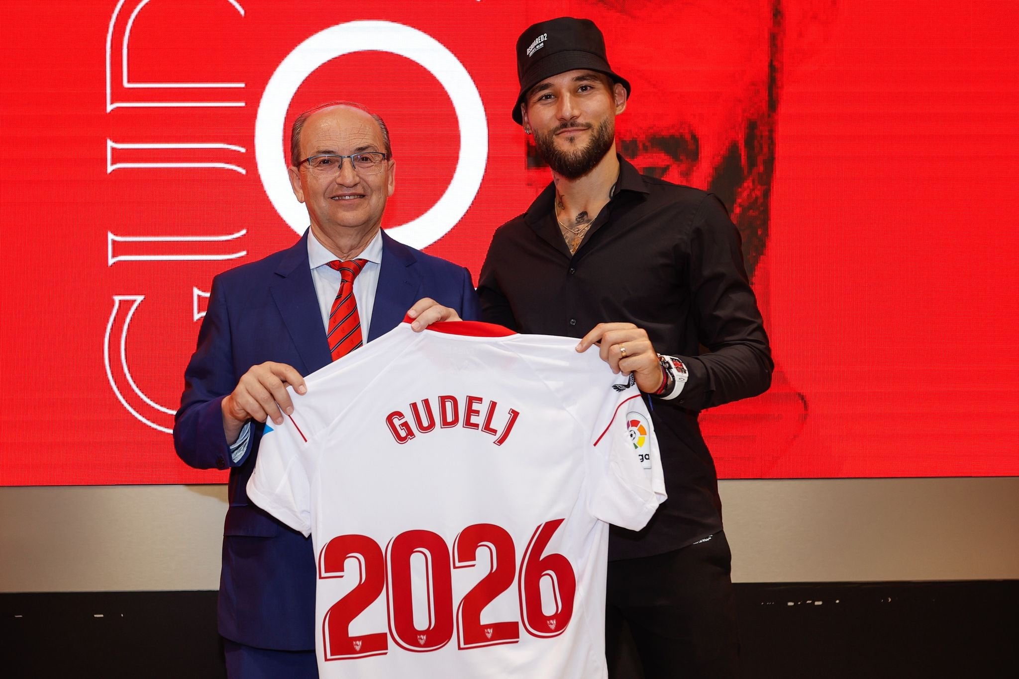 Castro: "Pensábamos que Monchi se iría a San Fernando" Castro: "Pensábamos que Monchi se iría a San Fernando"