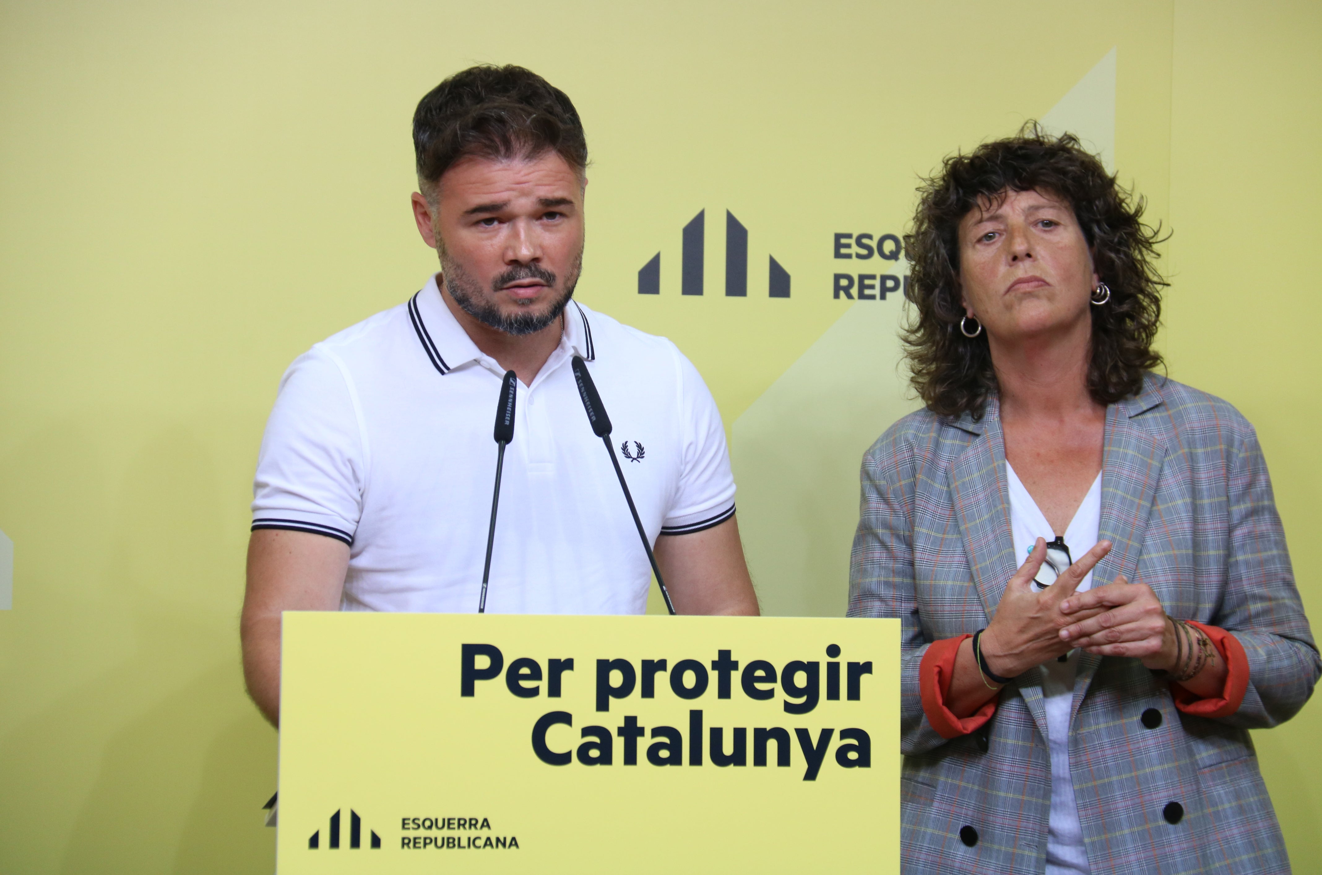 Esquerra encareix el preu d'una eventual investidura de Pedro Sánchez Esquerra encareix el preu d'una eventual investidura de Pedro Sánchez