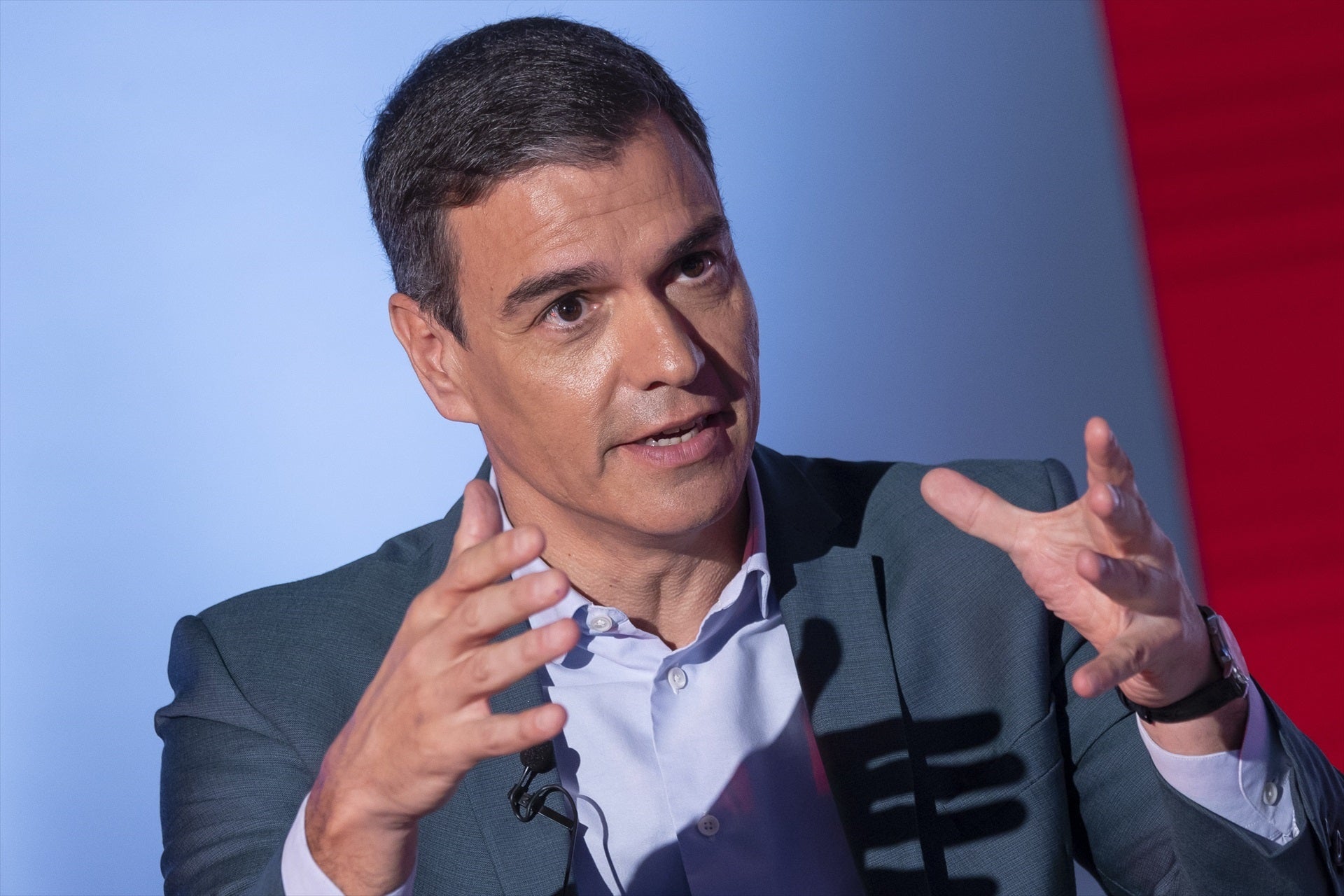 Sánchez aparece también en la hora guasa de Más de uno Sánchez aparece también en la hora guasa de Más de uno