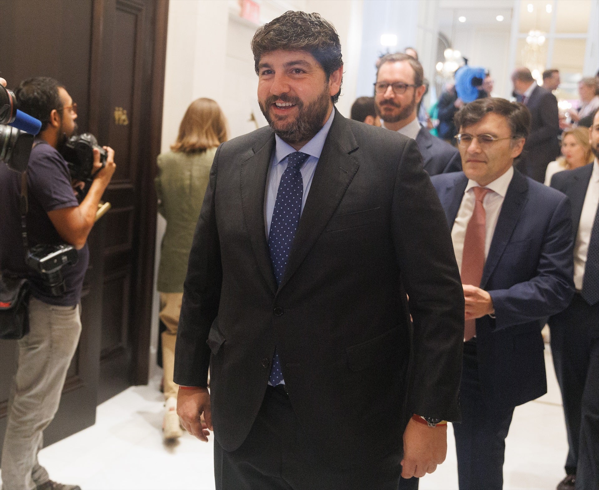 López Miras insiste en que en Murcia "no hay otro gobierno posible" que el del PP López Miras insiste en que en Murcia "no hay otro gobierno posible" que el del PP