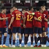 España avanza a cuartos como primera de grupo