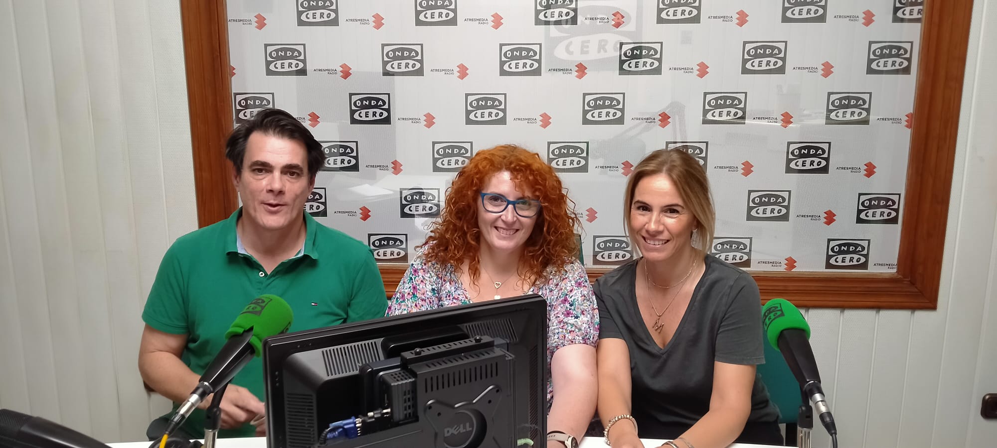 Concejales del Ayuntamiento de Valdepeñas se han sentado a la mesa de Onda Cero Valdepeñas Concejales del Ayuntamiento de Valdepeñas se han sentado a la mesa de Onda Cero Valdepeñas