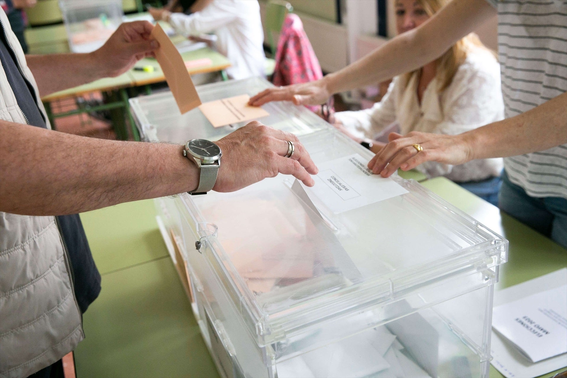Cómo se vota en blanco: así afecta a los resultados de las elecciones Cómo se vota en blanco: así afecta a los resultados de las elecciones