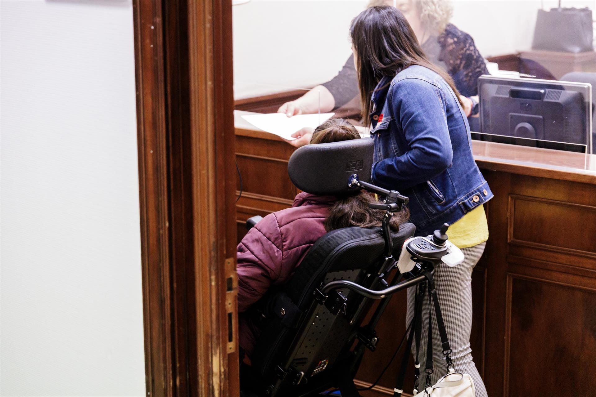 Ayuntamientos y entidades contarán con 12 millones en ayudas para atender a personas con discapacidad en Extremadura Ayuntamientos y entidades contarán con 12 millones en ayudas para atender a personas con discapacidad en Extremadura