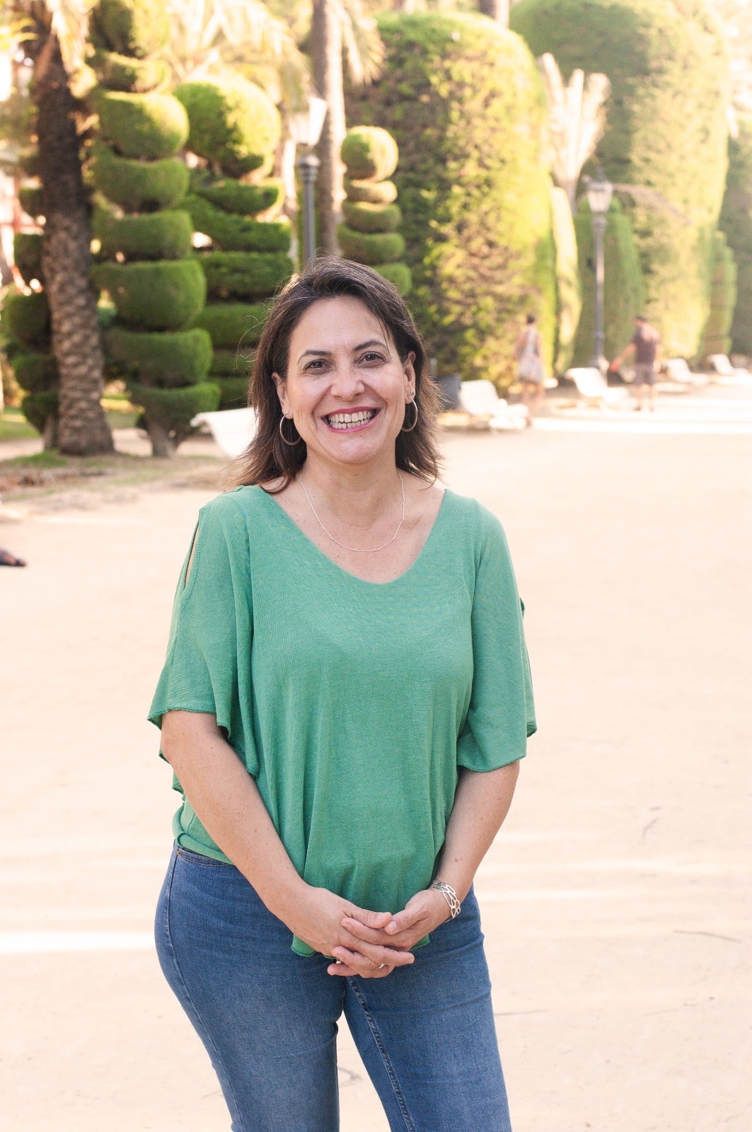 Sumar presenta a la independiente Esther Gil como candidata al Congreso por Cádiz Sumar presenta a la independiente Esther Gil como candidata al Congreso por Cádiz