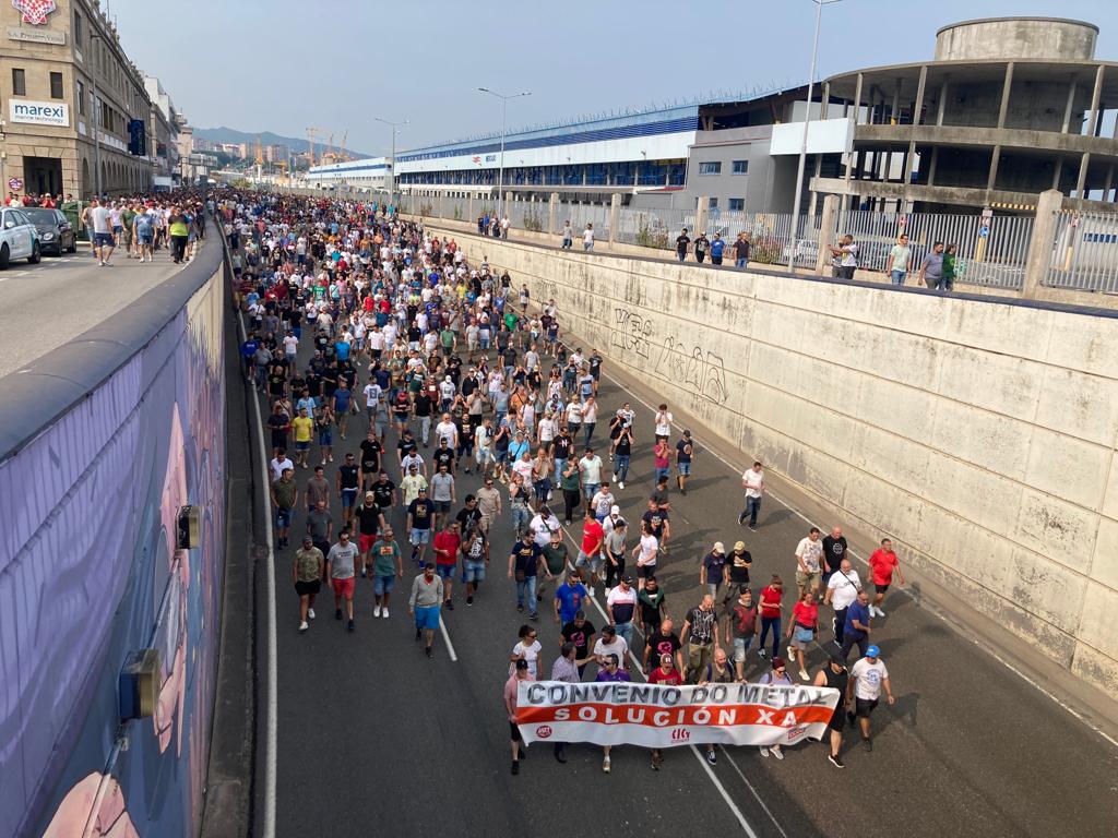 Los trabajadores del metal anuncias nuevas jornadas de huelga para el mes de julio. Los trabajadores del metal anuncias nuevas jornadas de huelga para el mes de julio.