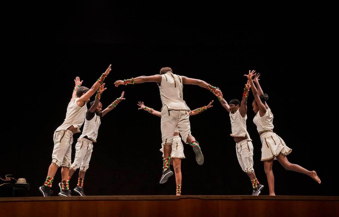 Circ Picat, 10 anys de circ i art en viu a Alpicat Circ Picat, 10 anys de circ i art en viu a Alpicat