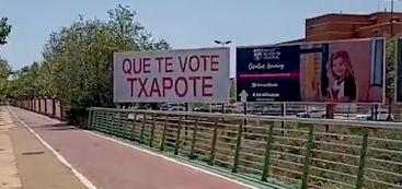 El PSPV celebra la retirada de las vallas publicitarias con la frase ‘Que te vote Txapote’ aparecidas en Castelló El PSPV celebra la retirada de las vallas publicitarias con la frase ‘Que te vote Txapote’ aparecidas en Castelló