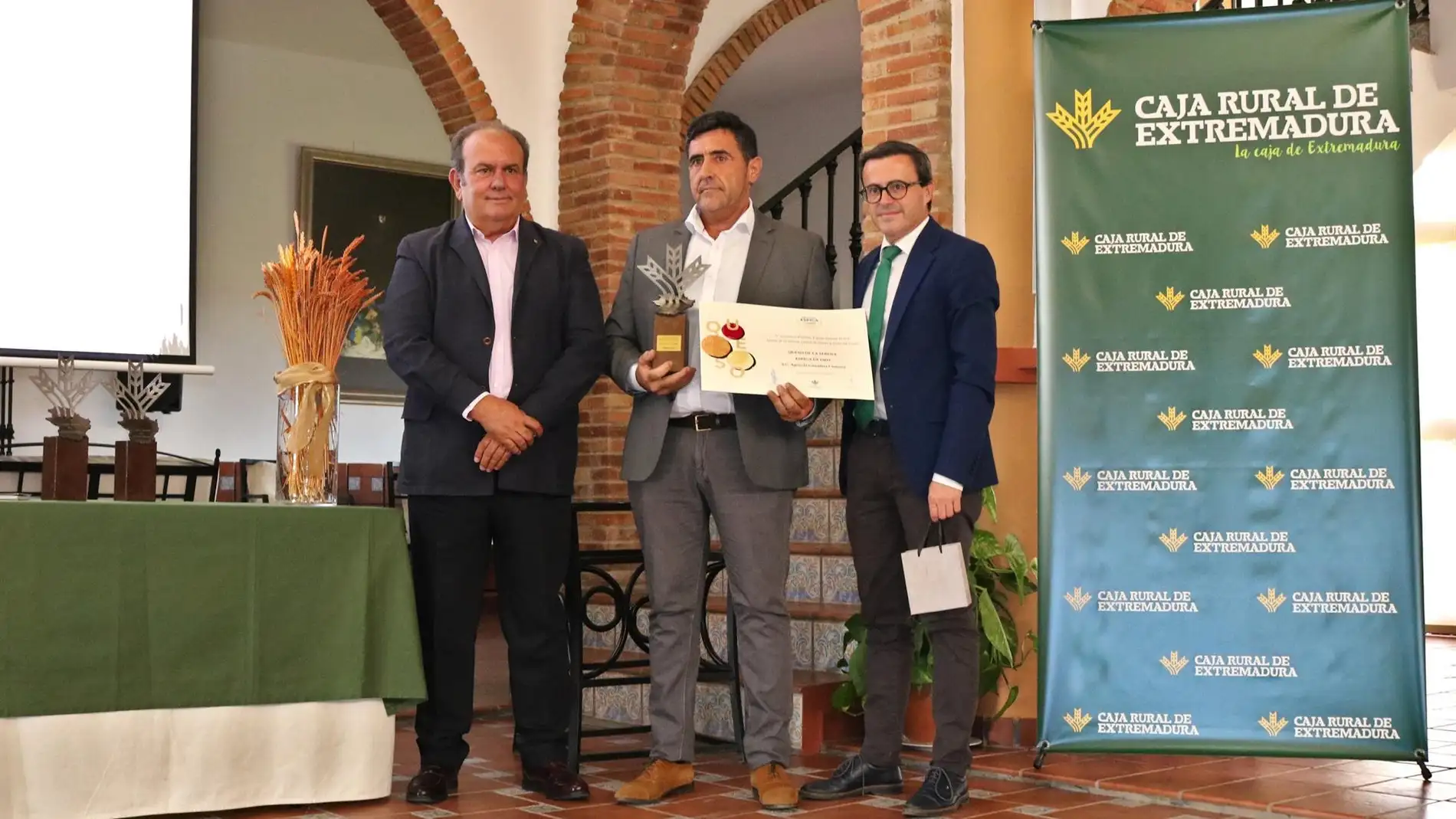 Iberqués, Covica y Quesería Almonte Premios Espiga que Caja Rural de Extremadura a los quesos DOP